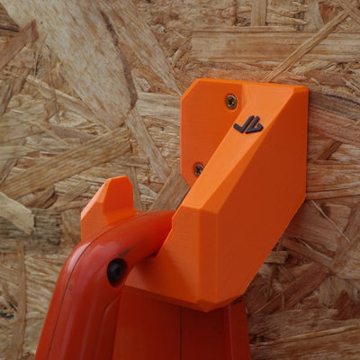 Universal Chainsaw Hanger